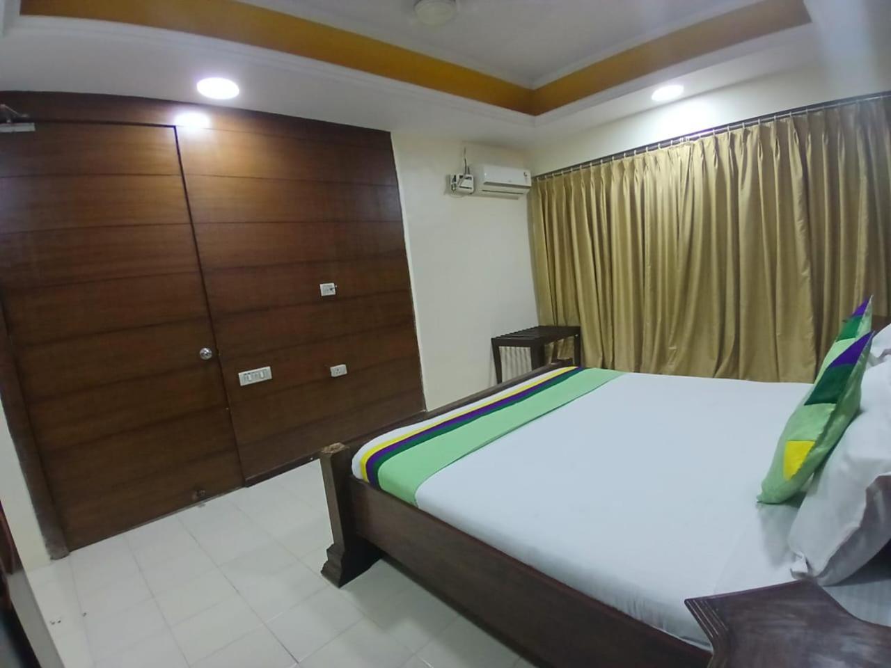 Blossoms Room The Plaza-Luxury Collection- Lakdikapul Hyderabad Exterior photo