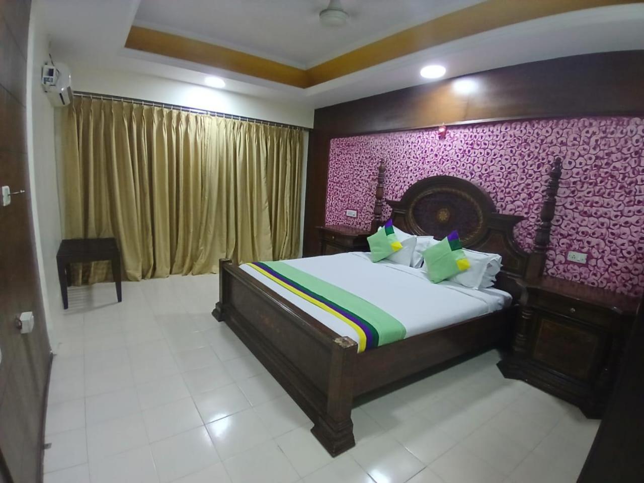 Blossoms Room The Plaza-Luxury Collection- Lakdikapul Hyderabad Exterior photo